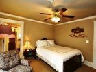 фото отеля Saras Bed & Breakfast Inn Houston