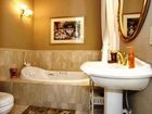 фото отеля Saras Bed & Breakfast Inn Houston