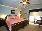 фото отеля Saras Bed & Breakfast Inn Houston