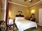 фото отеля Saras Bed & Breakfast Inn Houston