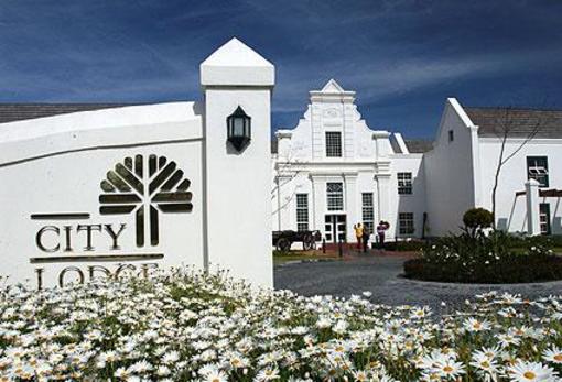 фото отеля City Lodge Grand West Cape Town