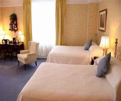 фото отеля Roger Smith Hotel