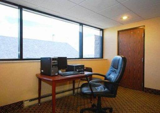 фото отеля Comfort Inn Metro Airport