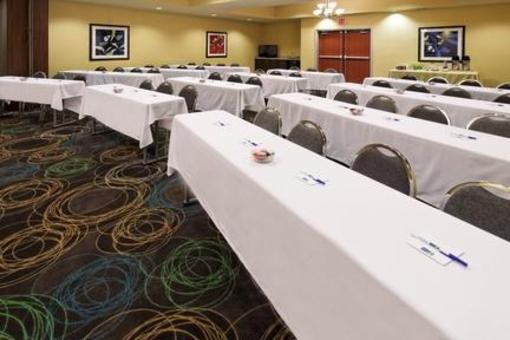 фото отеля Holiday Inn Express Hotel & Suites Weatherford