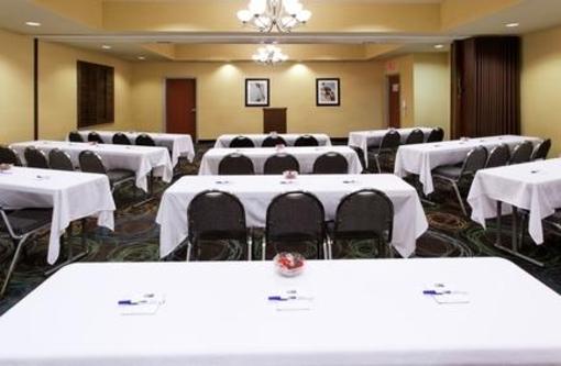 фото отеля Holiday Inn Express Hotel & Suites Weatherford