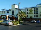 фото отеля Holiday Inn Express Tampa - Rocky Point Island