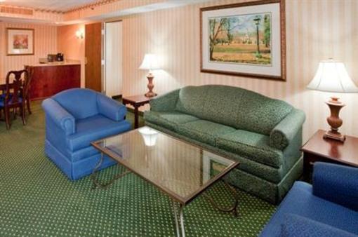 фото отеля Crowne Plaza Hotel Williamsburg