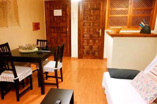 фото отеля Apartamentos Turisticos Alhambra