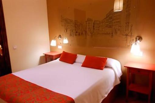 фото отеля Apartamentos Turisticos Alhambra