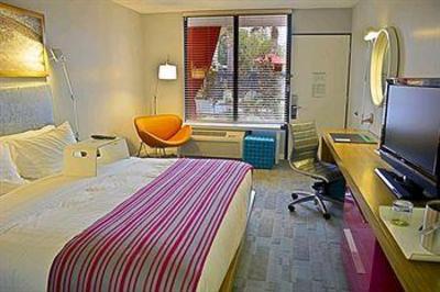 фото отеля Avatar Hotel at Great America