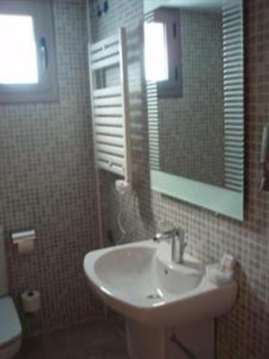 фото отеля Aparthotel Bardon Golden Coast Castelldefels