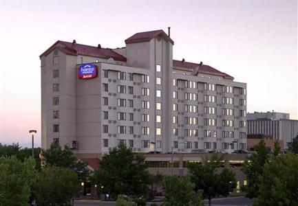 фото отеля Fairfield Inn Denver Cherry Creek