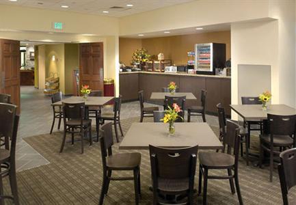 фото отеля Fairfield Inn Denver Cherry Creek