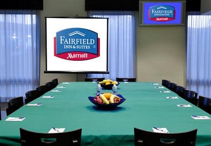 фото отеля Fairfield Inn Denver Cherry Creek