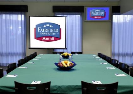 фото отеля Fairfield Inn Denver Cherry Creek