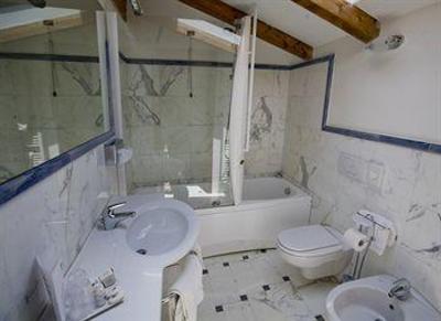 фото отеля Le Ville Relais