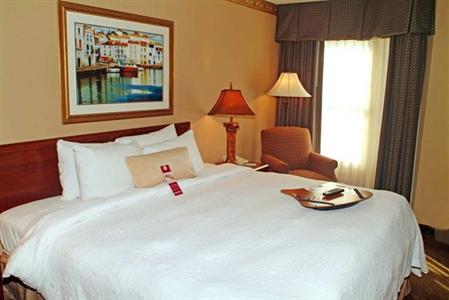 фото отеля Hampton Inn & Suites Tampa - North