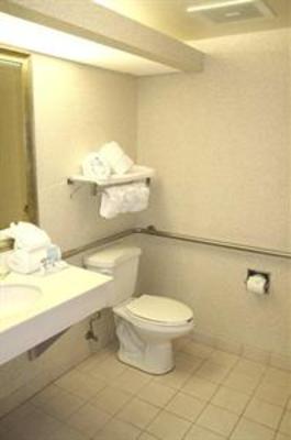 фото отеля Hampton Inn & Suites Tampa - North