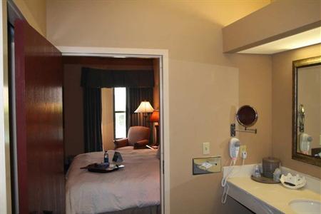 фото отеля Hampton Inn & Suites Tampa - North