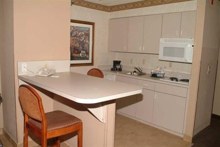 фото отеля Hampton Inn & Suites Tampa - North