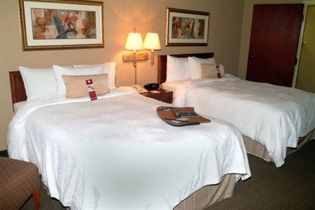 фото отеля Hampton Inn & Suites Tampa - North