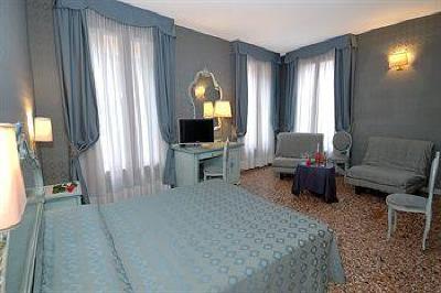 фото отеля Locanda Antica Venezia