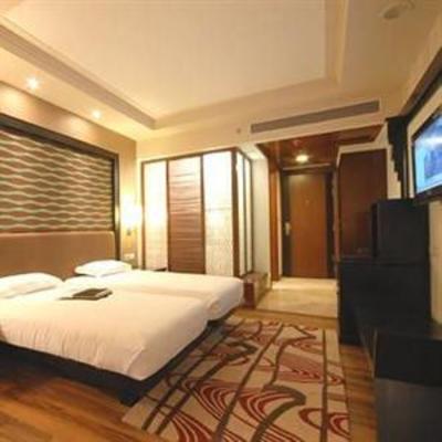 фото отеля The Fern - An Ecotel Hotel