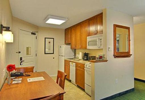 фото отеля TownePlace Suites Medford