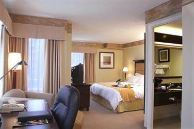 фото отеля Radisson Hotel Ottawa Parliament Hill