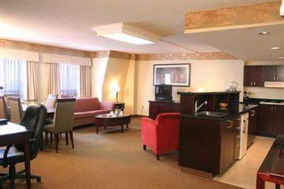 фото отеля Radisson Hotel Ottawa Parliament Hill