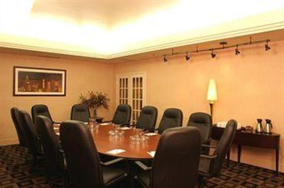 фото отеля Radisson Hotel Ottawa Parliament Hill