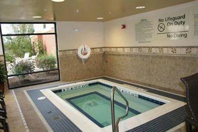 фото отеля Hampton Inn & Suites Plattsburgh