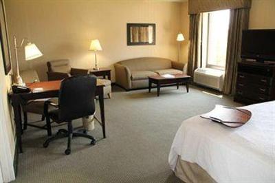 фото отеля Hampton Inn & Suites Plattsburgh