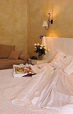фото отеля Le Moulin D'Aure Hotel Graveson