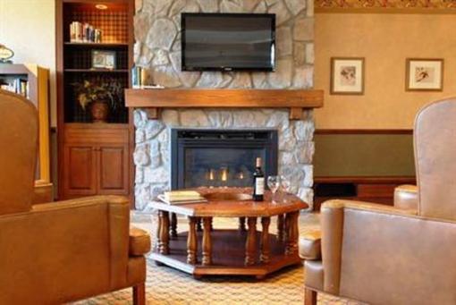 фото отеля Country Inn & Suites Mont Tremblant