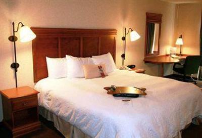 фото отеля Hampton Inn Hazleton