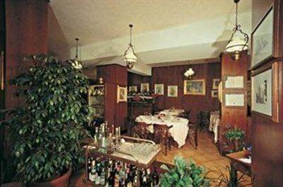 фото отеля Hotel Elena Saint-Vincent (Italy)