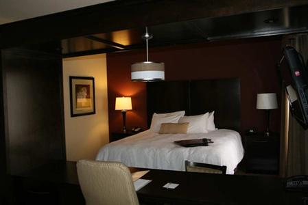 фото отеля Hampton Inn & Suites Enid