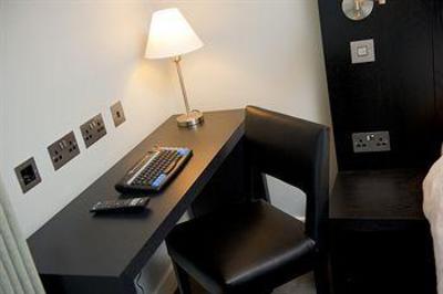 фото отеля base2stay Liverpool