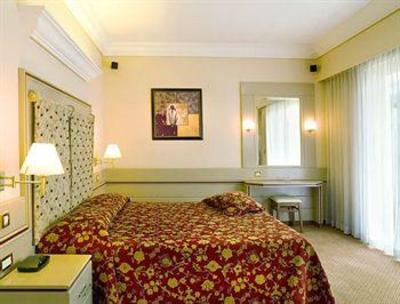 фото отеля Holiday Suites