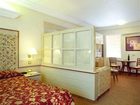 фото отеля Holiday Suites