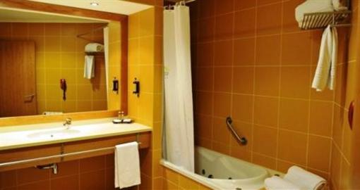 фото отеля Hotel Lusitania Parque