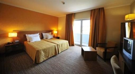 фото отеля Hotel Lusitania Parque
