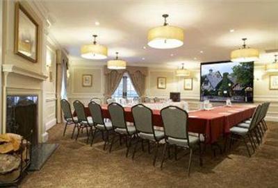 фото отеля Old Mill Inn & Spa