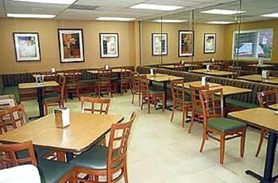 фото отеля Anaheim Camelot Inn & Suites