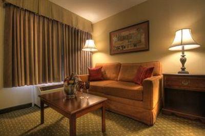 фото отеля Anaheim Camelot Inn & Suites