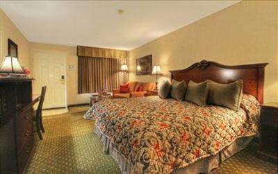 фото отеля Anaheim Camelot Inn & Suites