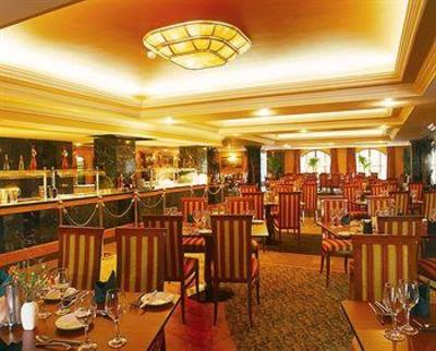 фото отеля Killarney Plaza Hotel and Spa