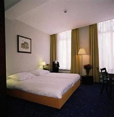 фото отеля Hotel Au Quartier