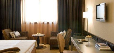 фото отеля Starhotels Grand Milan